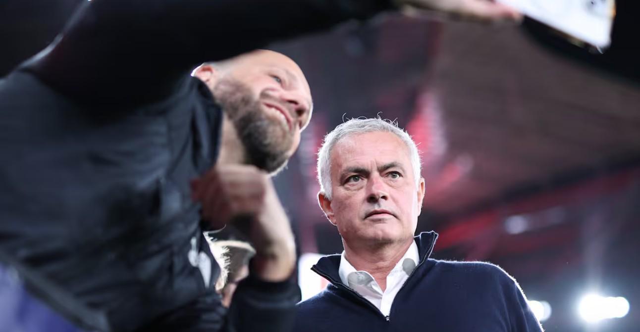 世界杯比赛直播地址-球报总监：穆帅执教切尔西和皇马时不这样，带曼联之后就变了