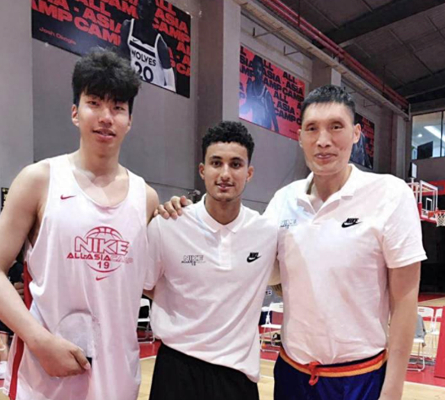 世界杯官网直播软件下载官方正版最新版-他是男篮名宿，拿过篮板王，如今儿子也进CBA，成为顶级中锋|余乐平|篮球|浙江队|中国男篮|浙江男篮_新浪体育_新浪新闻